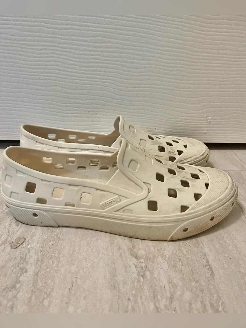 Vans Slip-On TRK Off White Marshmallow Mens 7 VN0A5HF8FS8